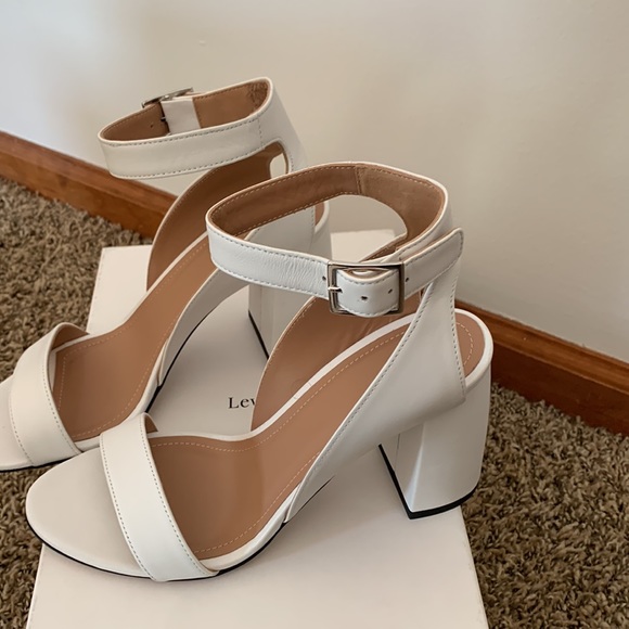 NWT Lewit Block heel sandal white size 39 Italian (us 8 1/2) - Picture 2 of 4